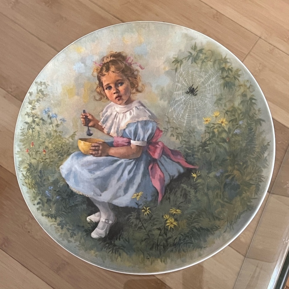 Reco Collector 8.5" Plate "Little Miss Muffet" by John McClelland Plate # 7165J